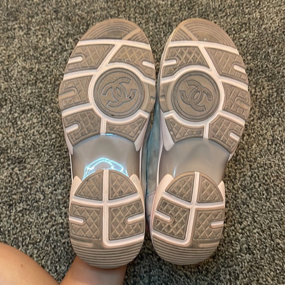 Chanel PINK & Tan 2019 Interlocking CC Logo Sneakers Size 39 - Picture 7 of 7